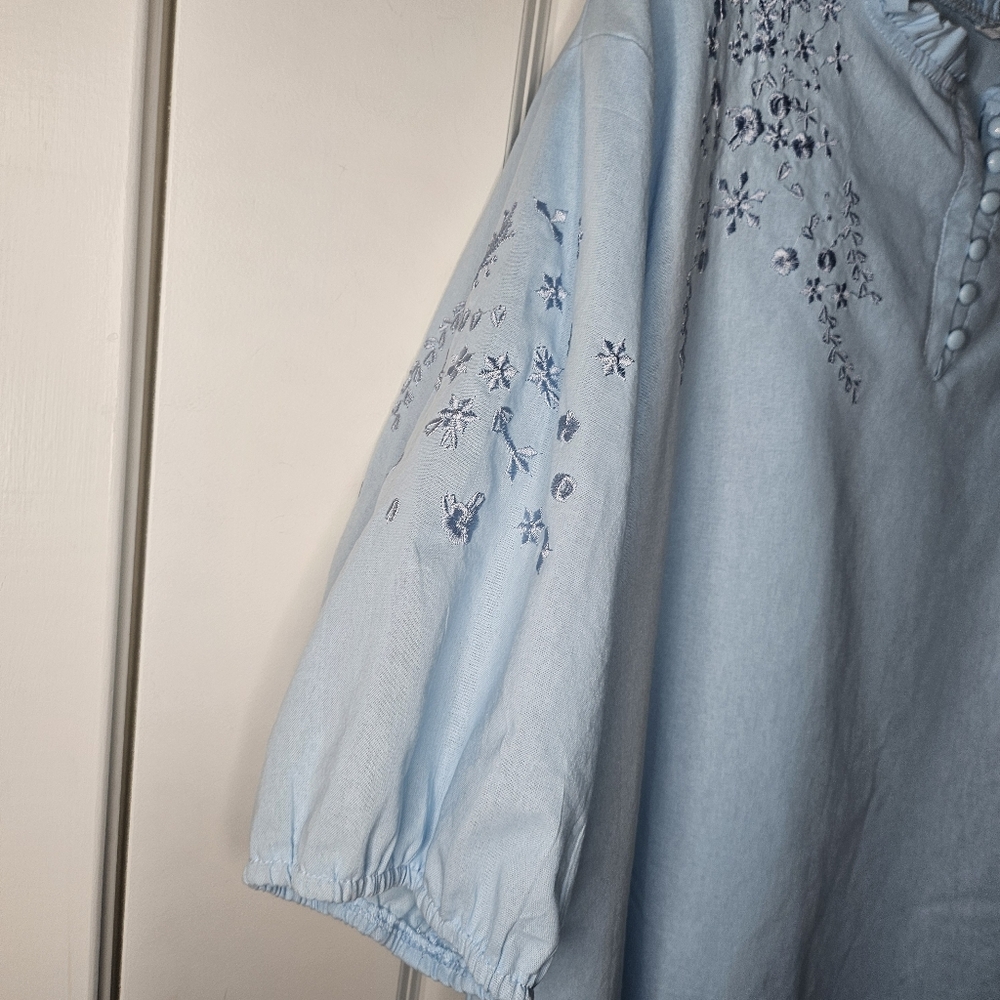 Womens Blouse XXL Light Blue Floral Embroidered Peasant Boho Cottagecore Festive - Picture 4 of 7